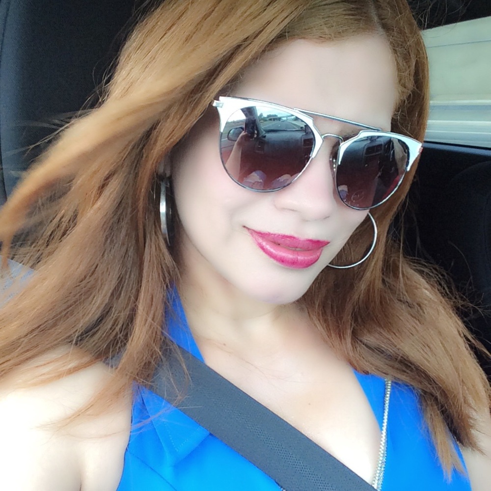 Meet your Posher, Jenny